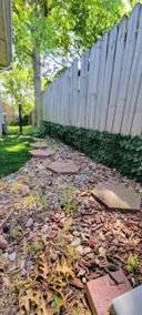 cowboy house Massage chair, near I-70, fenced yard - Image 3