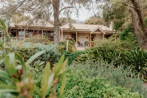 Cole-Brook Cottage Historic House - Image 4