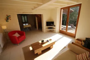 Comfortable One Bed Gite with Hot Tub - Image 2