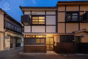 Kyoto [Shugetsu] 8-minute walk from Kyoto Station. Open-air bath (Shigaraki pottery open-air bath) - Image 5