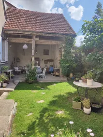 Entire house and private garden in Vétheuil - Image 2