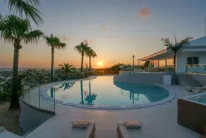 Giakoumakis Luxury-Private Villa - Image 3
