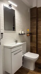Modern Vintage 3 Bedrooms at the Mall - Image 2
