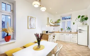 Bonton Apartments - Image 2