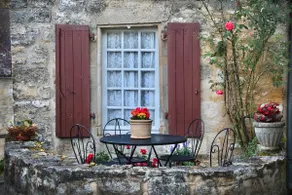 Oplev livet i en middelalderlig landsby: La Petite Maison - Image 5