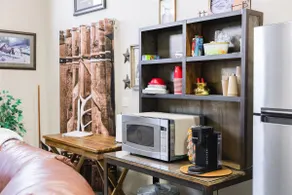 The Western Star | Centrally Located Apartment - Image 4