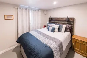 The Western Star | Centrally Located Apartment - Image 2