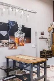 The Western Star | Centrally Located Apartment - Image 3