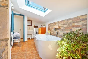 Beautiful stone house with private terrace (5+1) - Image 4