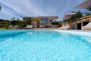 Private Outdoor Jacuzzi Bungalow 2A - Image 2