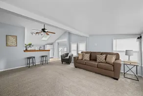 Cozy Cottage Home w/ Fenced Yard in Rock Island - Image 5