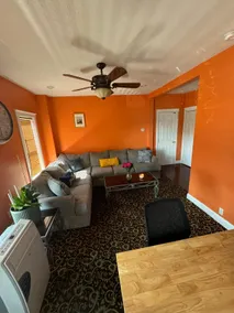 The Neighborhood House - Image 5