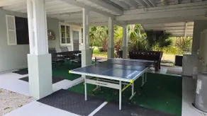 Mid-Century Tropical Oasis with Private Patio - Image 5