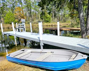 Cheerful 2 bedroom home on Miflin Creek - Image 5