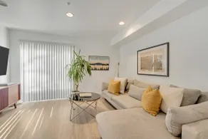 LCF | Downtown SLC | 2 Queens | Garage | Sleeps 4 - Image 2
