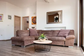Super apartamento com ar condicionado, WiFi, bem-estar, a apenas 500 m da praia - Image 2
