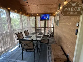 Walk-in! Lodge #1 StoneBridge- Accessible, Rustic 4 Beds / 4 Bath Master Suites - Image 2