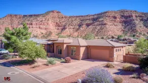 Cliff View Comforts *No Pet Fees* - Image 2