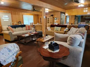 Ranch Style Cypress House with a View and Catch-N-Release Fishing - Image 3