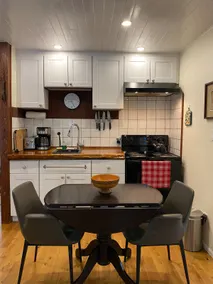 Historical Hunter's Cabin in Terrace -Pet Friendly - Image 2
