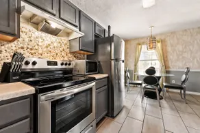 Cozy Condo near Beach | Pool + BBQ Access | WiFi - Image 3