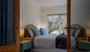 Tuscan style ocean beach escape on the Peninsula - Image 4