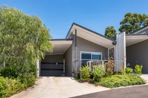 Sedici | 2 BR Dunsborough Retreat Villa - Image 2