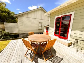 Harris Hideaway - Image 5