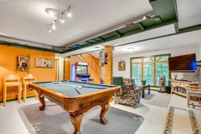 5 FREE Ski & Golf Passes * Hot Tub * Game Room - Image 5