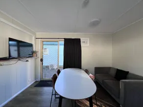 Family Cabin @ Strahan Beach Tourist Park - Image 2