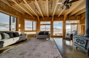 Sunset Grove: A Yellowstone Retreat - Image 3