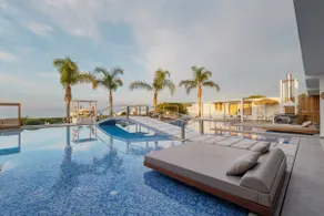 White Luxury Villa - Image 2