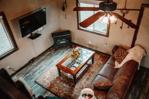 Cute Ozark Mountain cabin in the woods: a quiet escape or adventurous exploring - Image 3