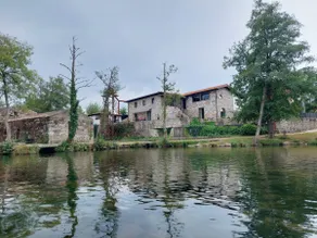 T3 | Jacuzzi & Turkish Bath | River View in Braga - Image 2