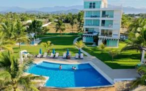 5) Luxury Suite w/HiddenParadiseClub Terrace - Image 2