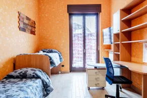 [Luxe Apt] - 180 m² • Parking • A/C • Sleeps 8 - Image 4