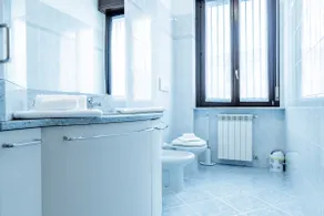[Luxe Apt] - 180 m² • Parking • A/C • Sleeps 8 - Image 5