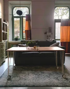 Studio with a mezzanine. - Image 2