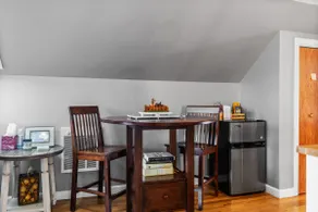 Huge 1BR w/King Bed near Airport, Boston, Salem - Image 5