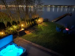Waterfront home, city/sunset views & steps to beach, Sleeps 12 + new hot tub - Image 5