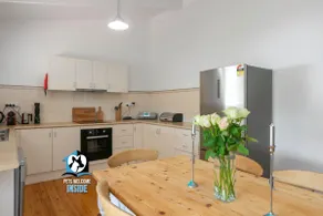 3BR Updated Coastal Beach House in Funky Port Elliot - Image 5