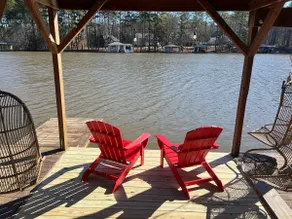 BlueFox: 4 BR 3.5 Bath Waterfront Escape UPDATED 2025! - Image 3
