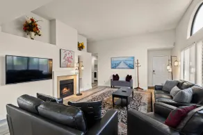 Dogs OK& 5 Beds & 40minsTahoe Ski ONE Level - Image 3