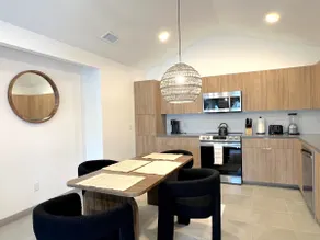 Apy | Luxer | Modern and Centrally-located 2BR - Image 3