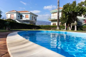 Green paradise with Etna view - Image 3