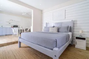 Coco Teal Studio w/ Beach Club Access - Image 3