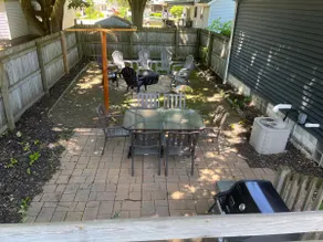 Ludington House-Hot Tub all year (close to town) - Image 4