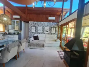 Country house with pool and outbuilding - Image 3