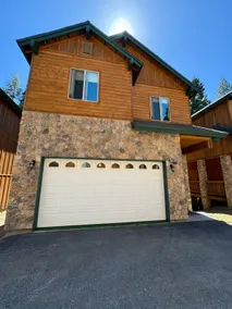 GG’s Chalet ist ein Rückzugsort mit 6 Schlafzimmern, 4 Bädern - Billardtisch und perfekt für Gruppen. - Image 2