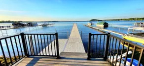 1st Floor Lakefront, 160 ft Dock, Tiki Bar Patio - Image 5